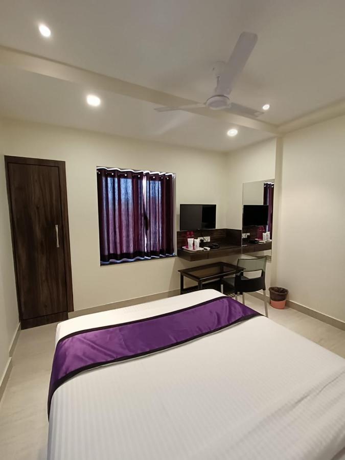 Sheldon Inn Колката Екстериор снимка