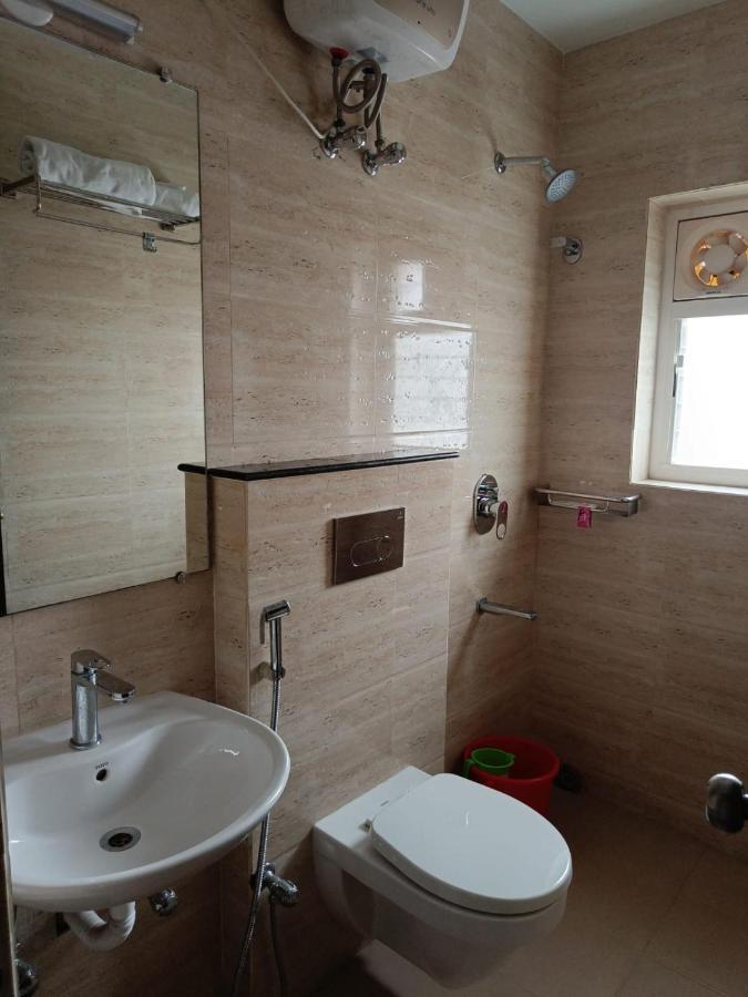 Sheldon Inn Колката Екстериор снимка
