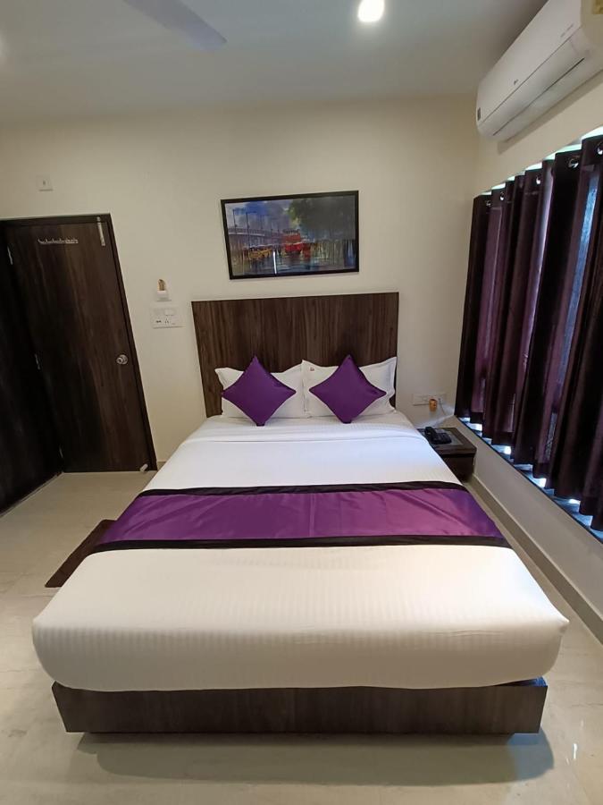 Sheldon Inn Колката Екстериор снимка