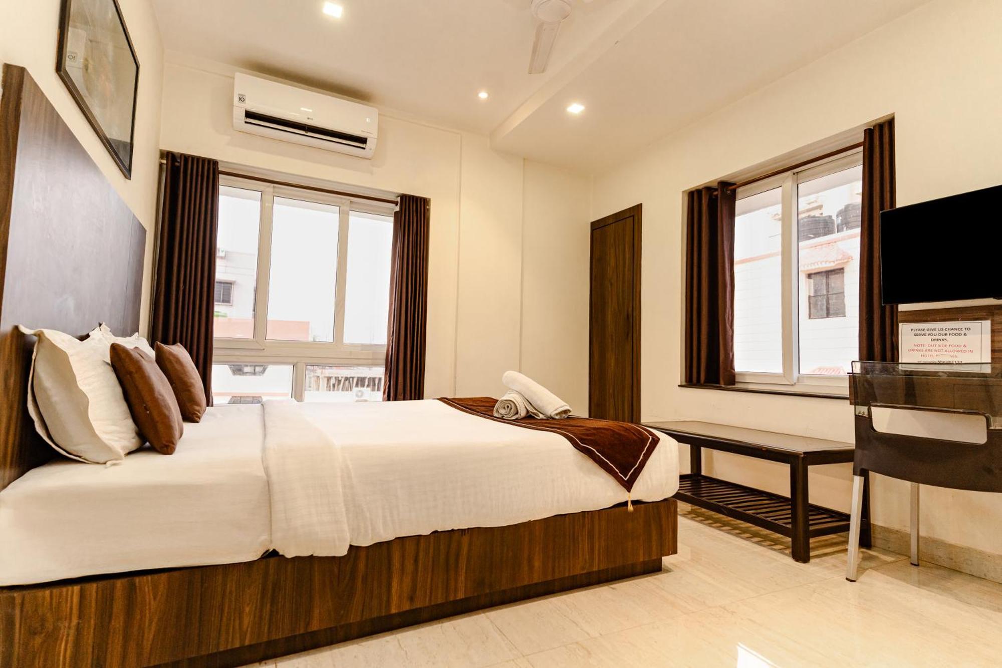 Sheldon Inn Колката Екстериор снимка