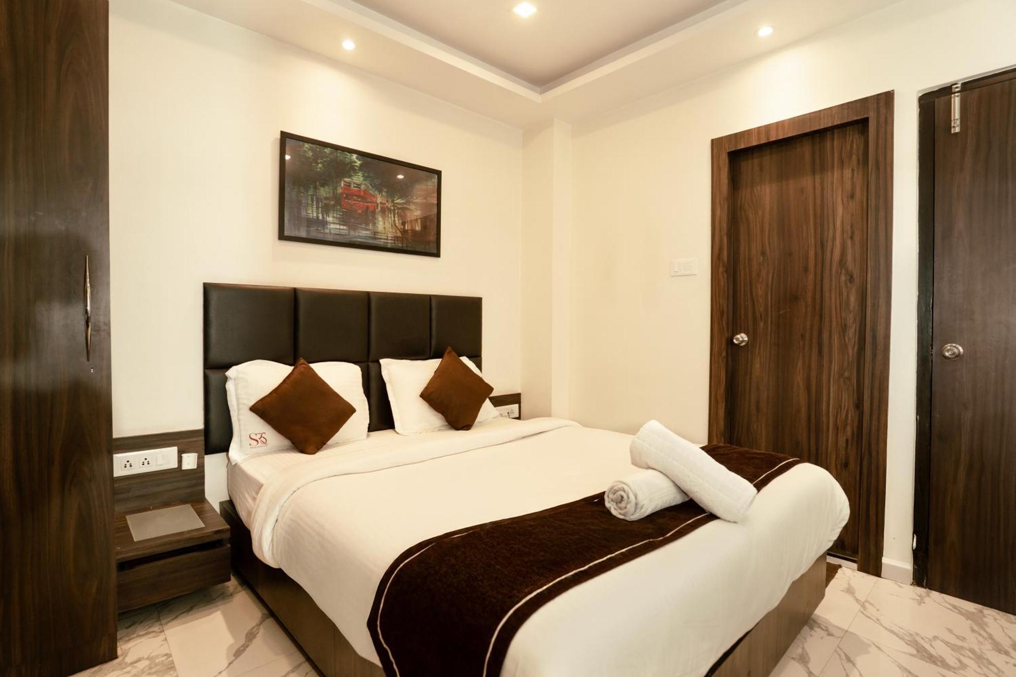 Sheldon Inn Колката Екстериор снимка
